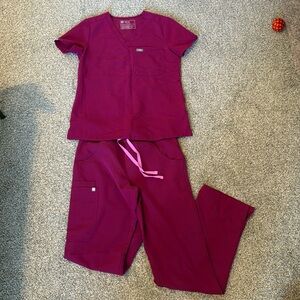 Pink Figs scrub set XS